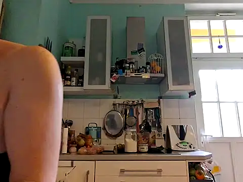 FrauleinSchmitt online show from October 6, 11:16 am