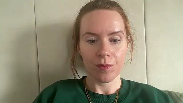 Snapshot of redheadrosie69 chatting on September 16, 10:23 am redheadrosie69 online show from September 16, 10:23 am