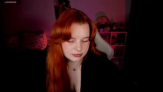 Snapshot of _Lisa_x chatting on October 1, 4:56 pm Lisa x online show from October 1, 4:56 pm