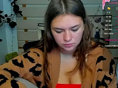 Josephine Kiss online show from July 5, 9:26 am