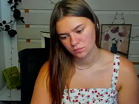 Josephine Kiss online show from June 29, 10:15 am