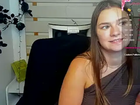 Josephine Kiss online show from June 30, 10:15 am