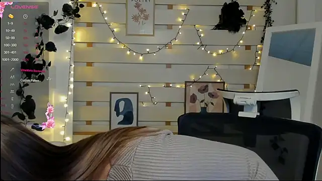 Josephine Kiss online show from March 15, 10:17 am