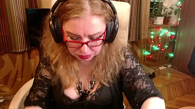 Miss Tress online show from July 24, 10:28 pm