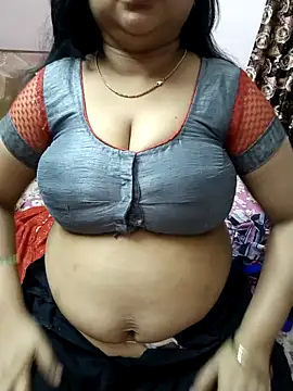 Snapshot of lovemesana chatting on October 8, 10:52 am lovemesana online show from October 8, 10:52 am