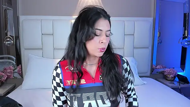 JessyEvans online show from November 4, 7:41 pm