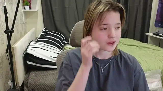 Meowki4k online show from March 11, 3:36 pm