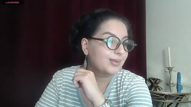 BustyAllyy online show from September 11, 7:03 pm