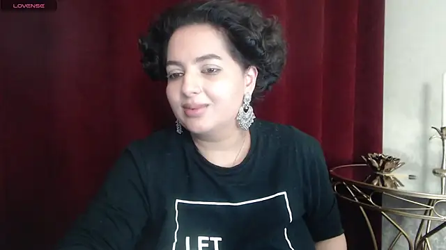 BustyAllyy online show from September 10, 7:03 pm