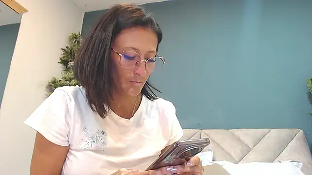 SharisWillian online show from April 22, 3:36 am