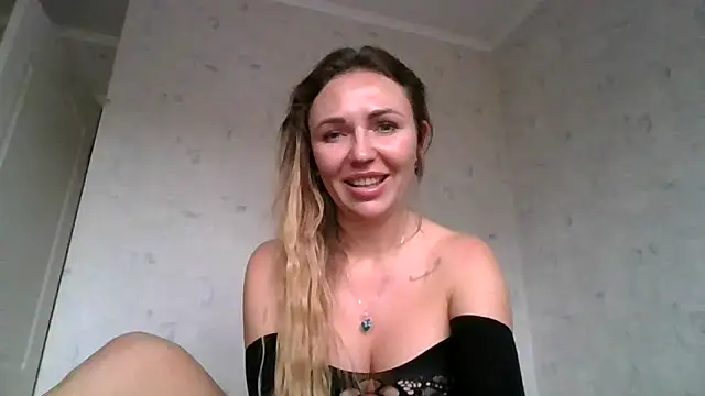 AngelinaLove28 online show from December 23, 9:24 am