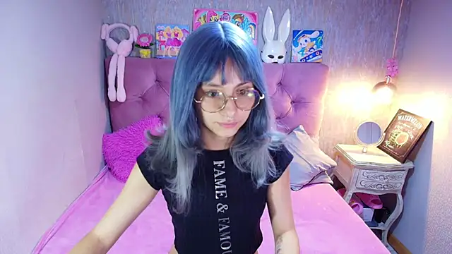 charlottemoonxz online show from February 8, 7:06 pm