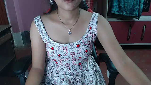 Snapshot of Angel_Alison_ chatting on October 10, 6:02 pm Angel Alison online show from October 10, 6:02 pm