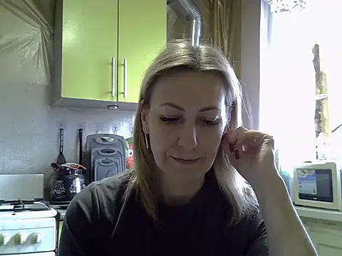 AshleyXHoney online show from December 15, 8:30 am