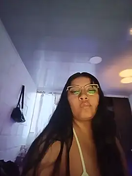 DyannaBloom online show from June 16, 11:06 pm