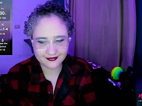 Snapshot of lolalicious_758 chatting on October 26, 11:11 pm lolalicious 758 online show from October 26, 11:11 pm