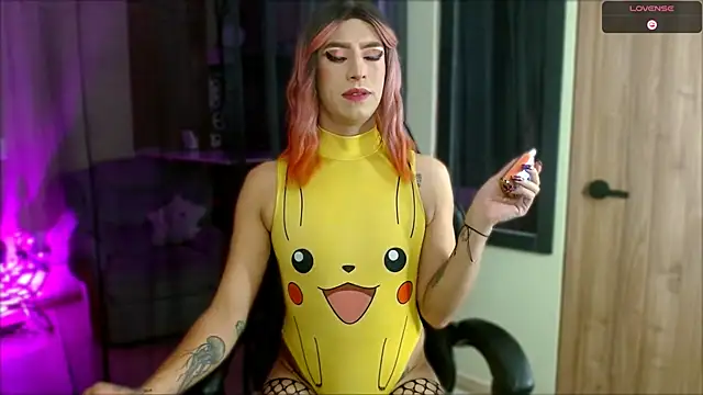 tevenwhiite online show from November 28, 2:14 am