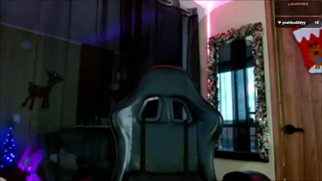 tevenwhiite online show from December 18, 9:41 pm