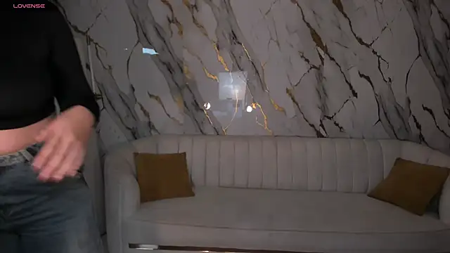 BellaRose X online show from April 27, 5:15 am