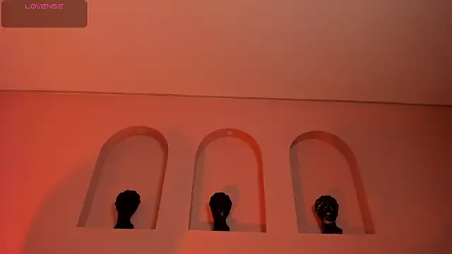 ViolettHansson online show from April 22, 9:17 am