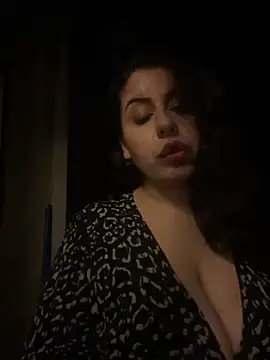Snapshot of holyeroticss chatting on September 28, 2:18 am holyeroticss online show from September 28, 2:18 am