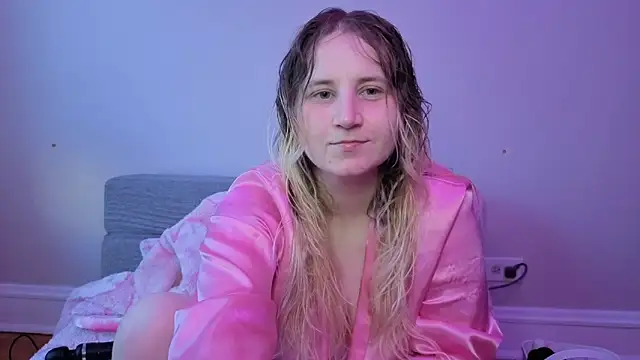 Glitch Witch online show from May 9, 11:18 pm