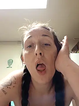 PhatAss Kummmilla online show from April 28, 11:03 am