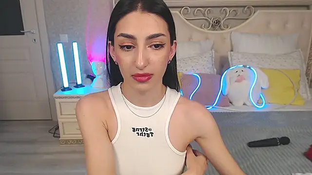 Lina Robbins online show from March 12, 2:58 am