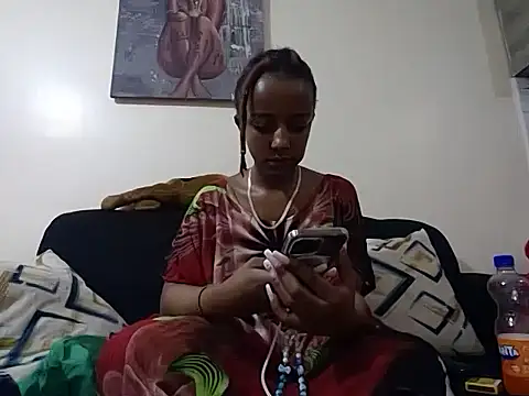 hoely grail01 online show from November 28, 11:08 pm