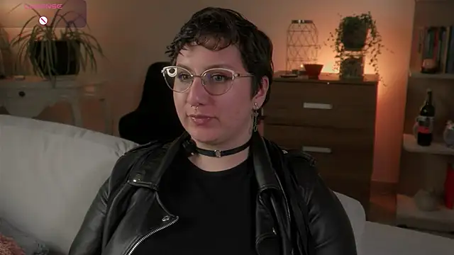 Ximenna Cruz online show from November 16, 11:16 pm