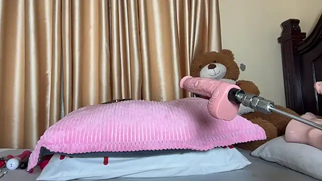 SexyAudreyFuck online show from October 22, 4:17 am