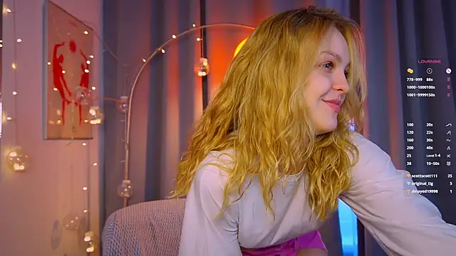 stay with alice online show from April 8, 4:09 pm