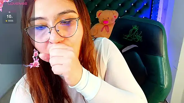 conniejames m online show from June 8, 1:23 pm