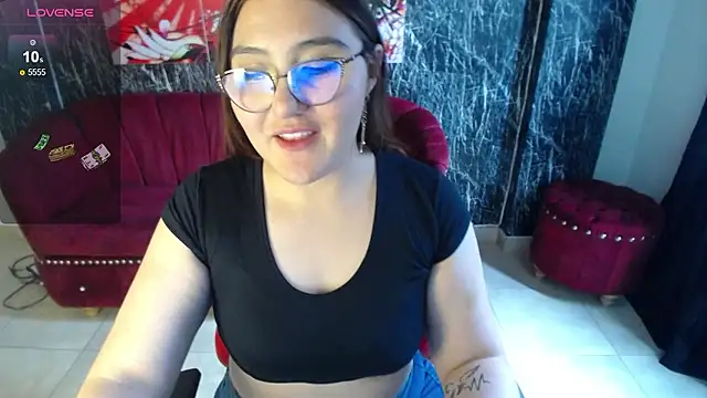 conniejames m online show from January 10, 6:23 pm