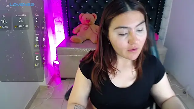 conniejames m online show from April 26, 1:42 pm