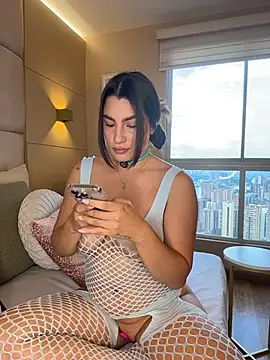 SaharaRush  online show from December 15, 8:58 pm