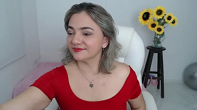 Snapshot of ana_milf chatting on September 24, 1:32 pm ana milf online show from September 24, 1:32 pm