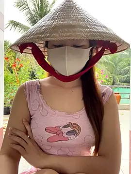 BabyThree  online show from November 12, 8:23 am