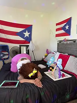 ladycreamypr2 online show from March 23, 7:20 pm