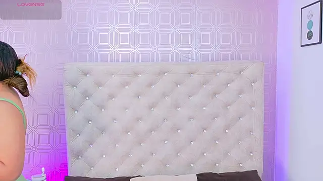 Sara Desire online show from October 2, 11:48 am