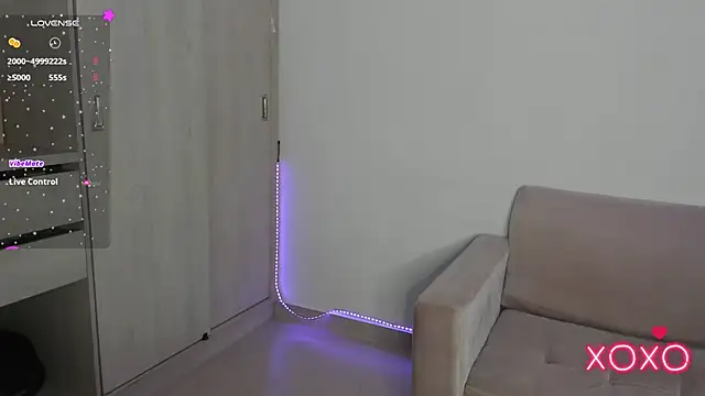 Lilacutte  online show from October 23, 8:53 am