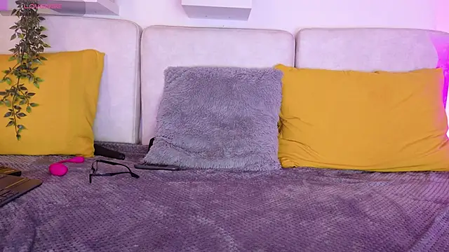 Malka Burning online show from April 21, 8:05 pm