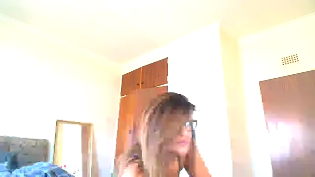 karmicQueen669 online show from July 15, 1:49 pm