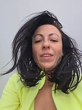 lovewildguy1 online show from April 20, 5:54 am