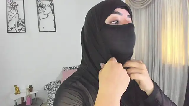 Uzra hayed online show from August 5, 1:28 pm
