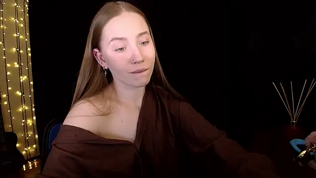 SindiWatsoon online show from March 25, 4:10 pm