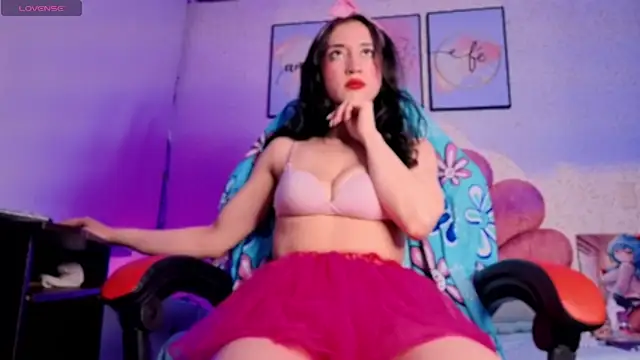 luly pink online show from June 9, 4:12 am