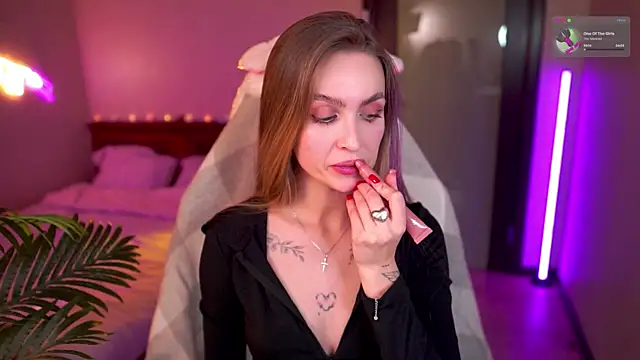 Kamila icee online show from January 13, 8:13 pm