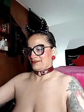 Taylor-hardcore online show from April 25, 1:30 am