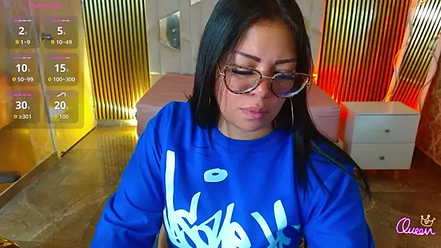 martinna tay online show from April 22, 3:25 am